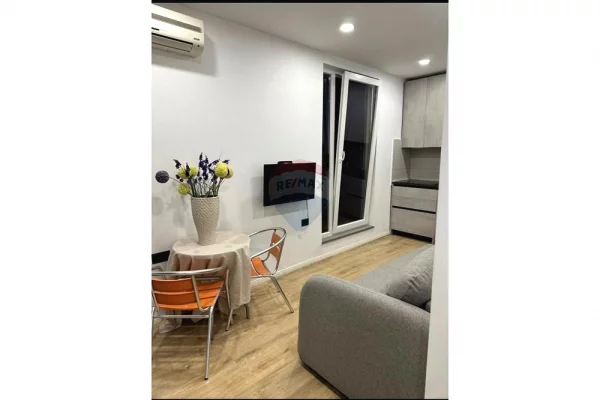 Shtepi me qera Apartament ne Tirane, 1+1, Mobilimi E mobiluar, Pagesa 45,000  Leke.