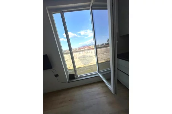 Shtepi me qera Apartament ne Tirane, 1+1, Mobilimi E mobiluar, Pagesa 45,000  Leke.