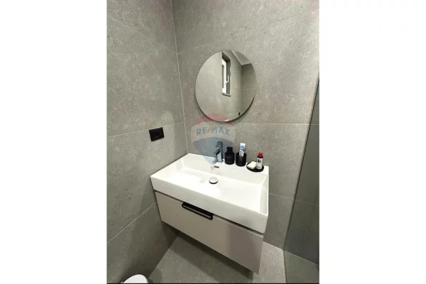 Shtepi me qera Apartament ne Tirane, 1+1, Mobilimi E mobiluar, Pagesa 45,000  Leke.