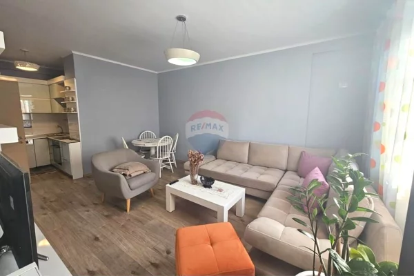 Apartament 1+1 per qira ne Yzberisht!