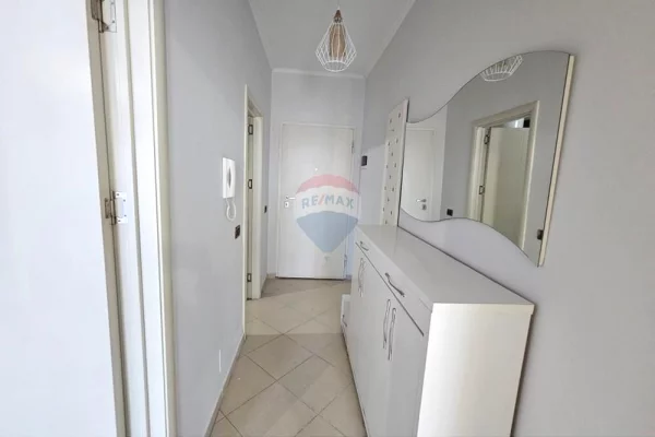 Shtepi me qera Apartament ne Tirane, 1+1, Mobilimi E mobiluar, Pagesa 40,000  Leke.