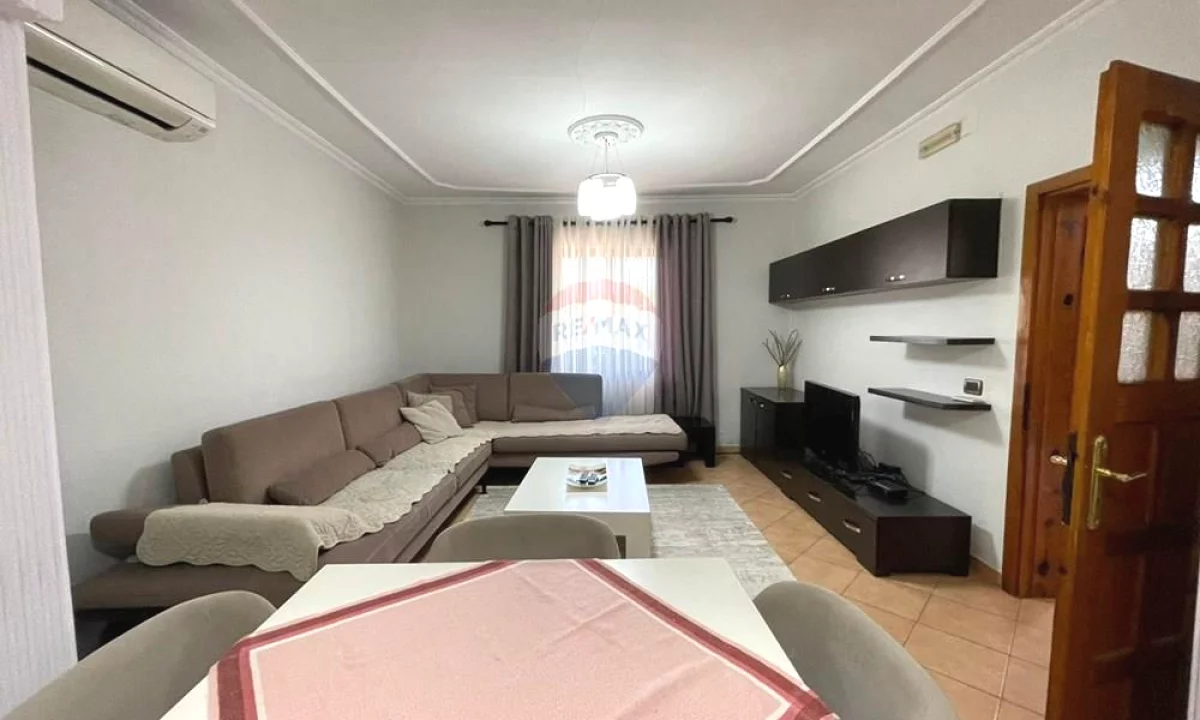 Shtepi me qera Apartament ne Tirane, 2+1, Mobilimi E mobiluar, Pagesa 45,000  Leke.