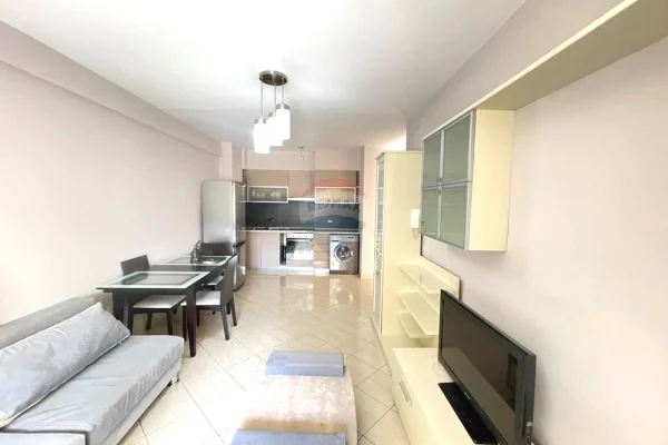 Shtepi me qera Apartament ne Tirane, 1+1, Mobilimi E mobiluar, Pagesa 55,000  Leke.