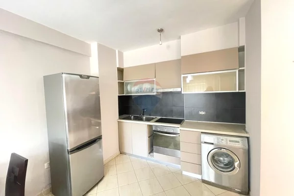Shtepi me qera Apartament ne Tirane, 1+1, Mobilimi E mobiluar, Pagesa 55,000  Leke.
