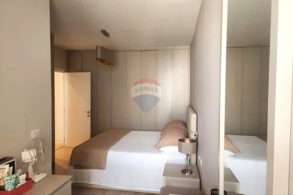 Shtepi me qera Apartament ne Tirane, 1+1, Mobilimi E mobiluar, Pagesa 60,000  Leke.