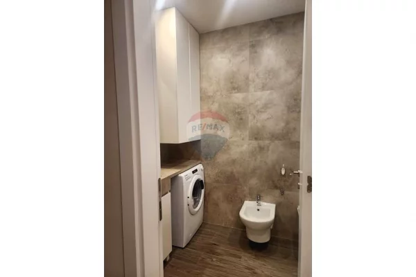 Shtepi me qera Apartament ne Tirane, 1+1, Mobilimi E mobiluar, Pagesa 60,000  Leke.