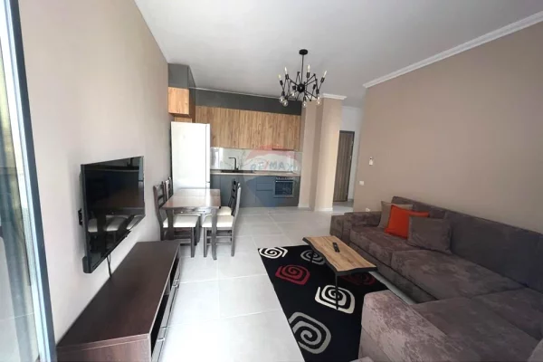 Shtepi me qera Apartament ne Tirane, 1+1, Mobilimi E mobiluar, Pagesa 50,000  Leke.