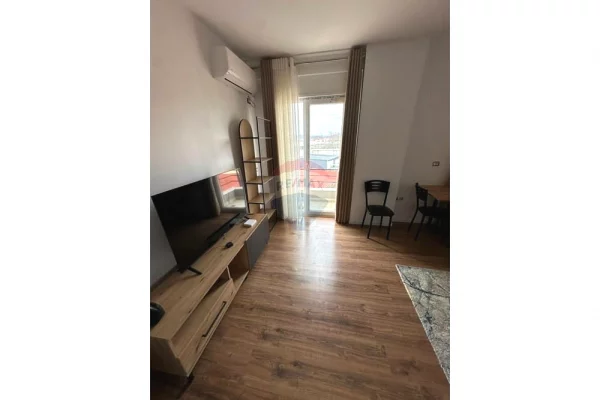 Shtepi me qera Apartament ne Tirane, 2+1, Mobilimi E mobiluar, Pagesa 60,000  Leke.
