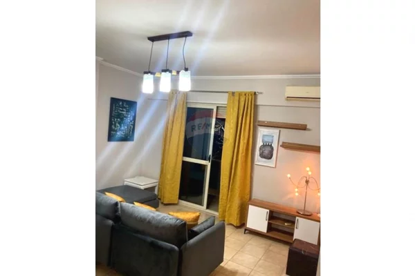 Shtepi me qera 1+1 ne Tirane - 55,000 Leke