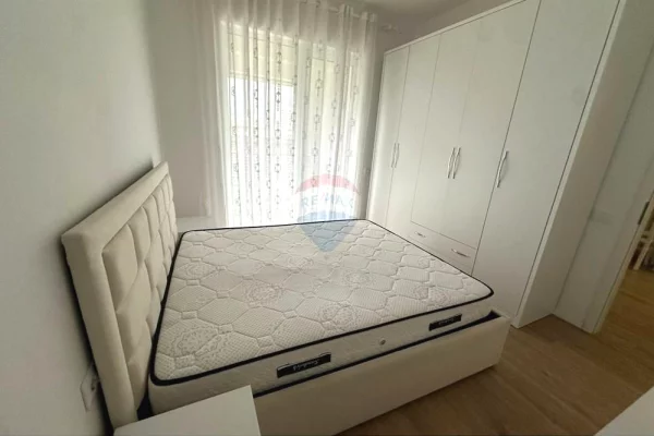 Shtepi me qera Apartament ne Tirane, 1+1, Mobilimi E mobiluar, Pagesa 48,000  Leke.