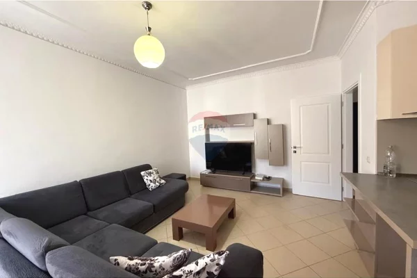 Shtepi me qera Apartament ne Tirane, 1+1, Mobilimi E mobiluar, Pagesa 45,000  Leke.