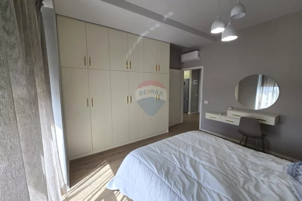 Shtepi me qera Apartament ne Tirane, 1+1, Mobilimi E mobiluar, Pagesa 60,000  Leke.