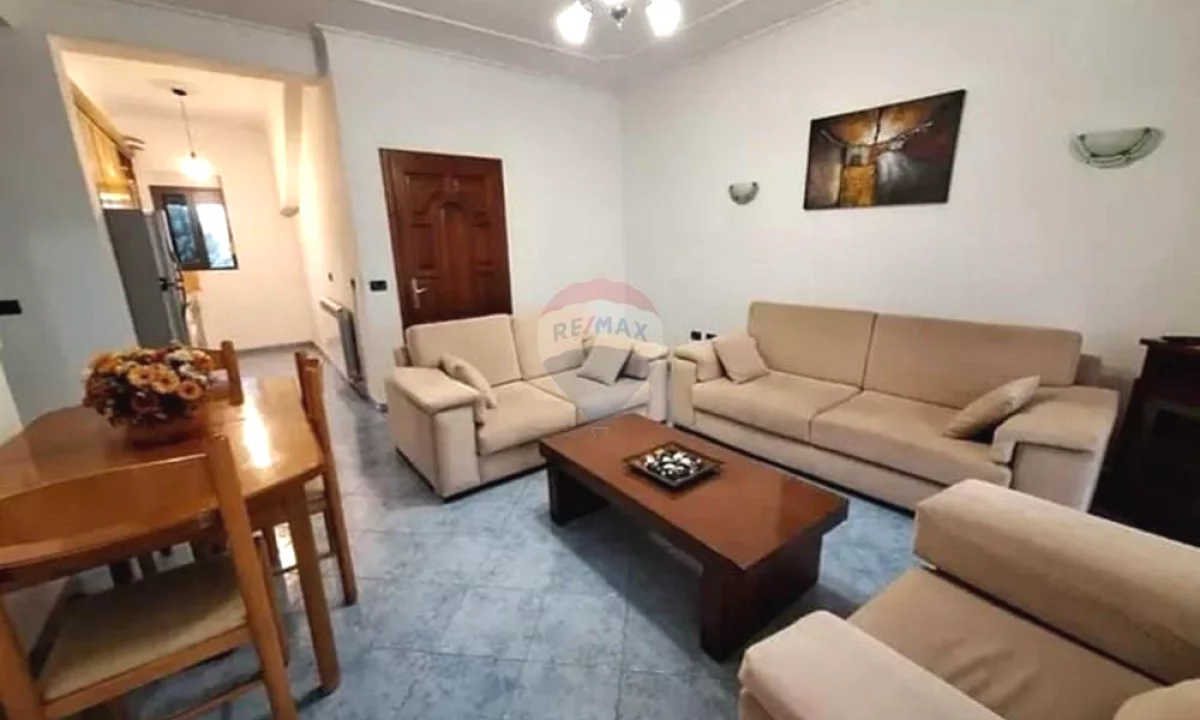 Shtepi me qera Apartament ne Tirane, 2+1, Mobilimi E mobiluar, Pagesa 47,000  Leke.