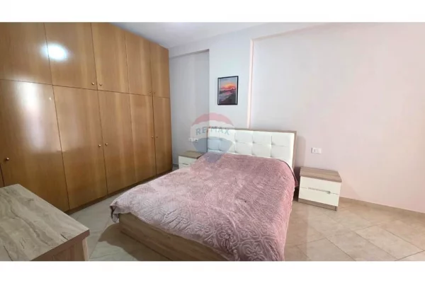 Appartamento in affitto a Tirana 2+1, Arredato