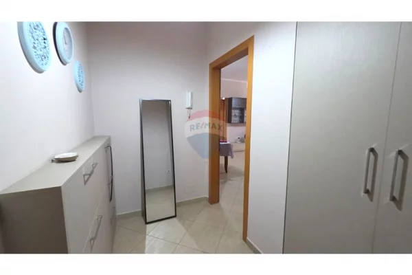 Appartamento in affitto a Tirana 2+1, Arredato