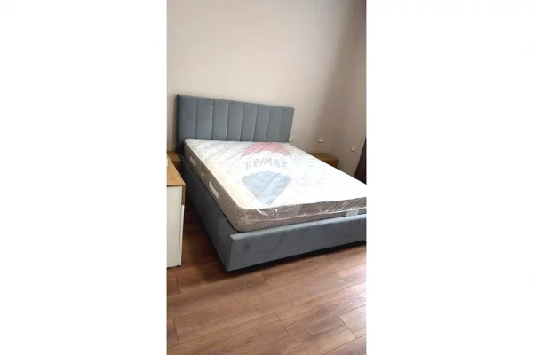 Shtepi me qera Apartament ne Tirane, 1+1, Mobilimi E mobiluar, Pagesa 50,000  Leke.