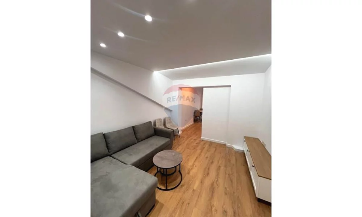 Appartamento in affitto a Tirana 1+1, Arredato