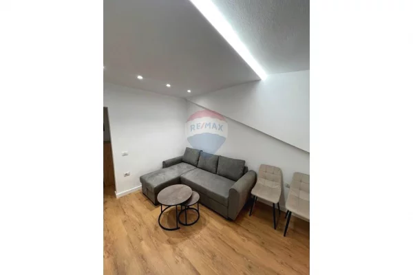 Appartamento in affitto a Tirana 1+1, Arredato