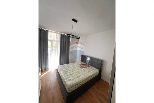 Appartamento in affitto a Tirana 1+1, Arredato