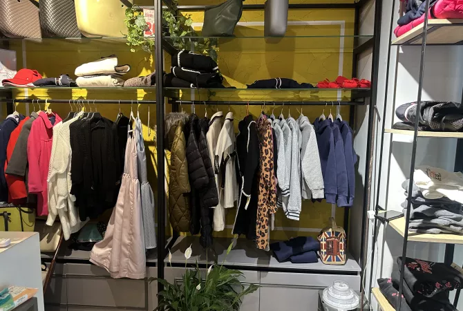 Pajisje biznesi ne shitje ne Tirane - 2,500 Euro