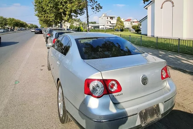Auto in Vendita a Durazzo, Volkswagen, 2011 Diesel,Kambio Automatik Pagamento 6,700  Euro.