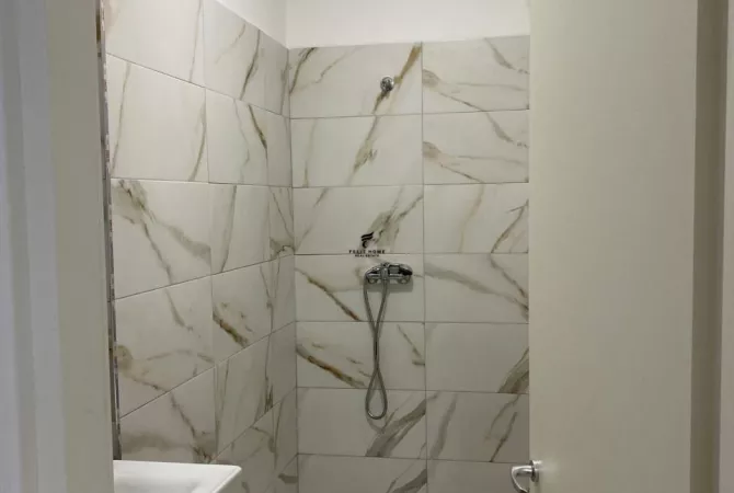 Business Property for Rent 3+1 in Tirana - 550 Euro