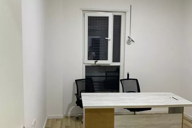 Business Property for Rent 3+1 in Tirana - 550 Euro