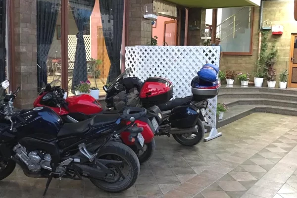 Ambient biznesi me qera 2+1 ne Fier - 1,000 Euro