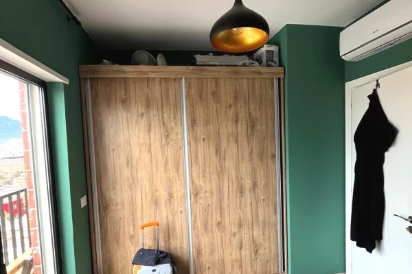 Appartamento in vendita a Tirana 2+1, Arredato