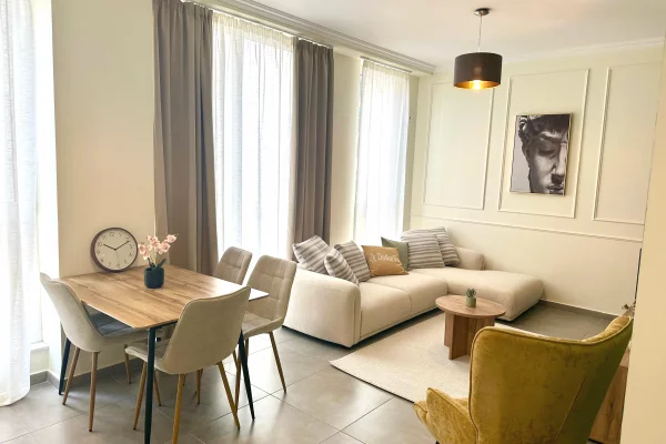 Shtepi me qera Apartament ne Tirane, 1+1, Mobilimi E mobiluar, Pagesa 650  Euro.