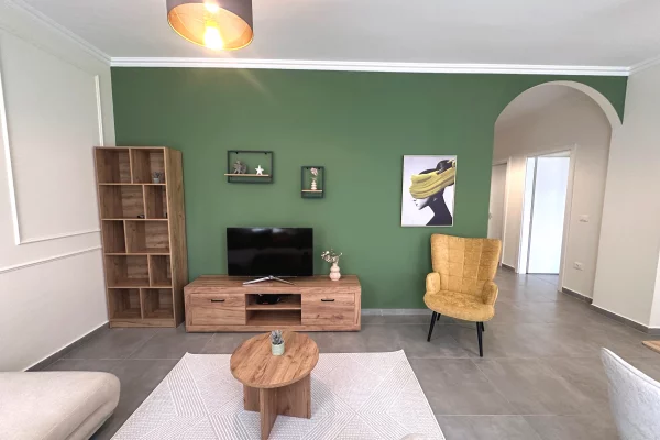 Shtepi me qera Apartament ne Tirane, 1+1, Mobilimi E mobiluar, Pagesa 650  Euro.