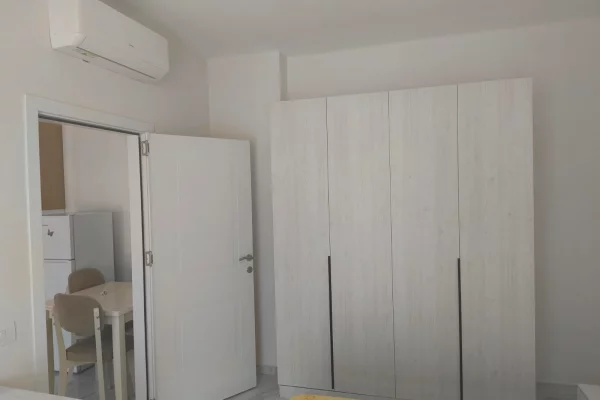 Shtepi me qera Apartament ne Tirane, 1+1, Mobilimi E mobiluar, Pagesa 500  Euro.