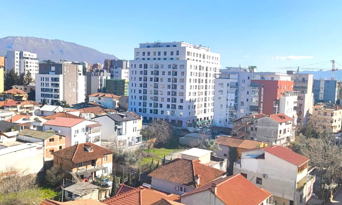 Shtepi me qera Apartament ne Tirane, 1+1, Mobilimi E mobiluar, Pagesa 500  Euro.