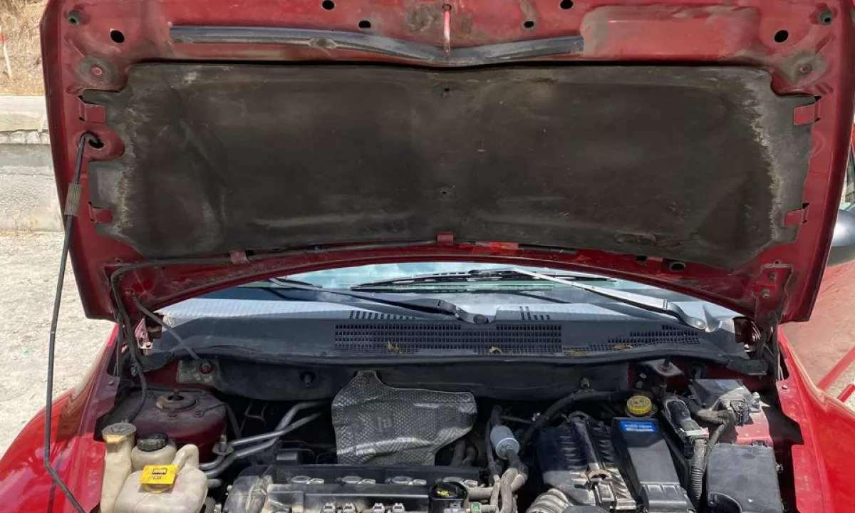 Auto in Vendita a Tirana, Dodge, 2007 gasoline-gas,Kambio Automatik Pagamento 3,900  Euro.