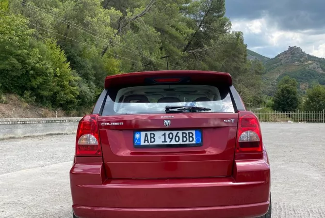 Auto in Vendita a Tirana, Dodge, 2007 gasoline-gas,Kambio Automatik Pagamento 3,900  Euro.