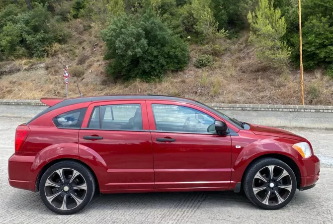 Auto in Vendita a Tirana, Dodge, 2007 gasoline-gas,Kambio Automatik Pagamento 3,900  Euro.