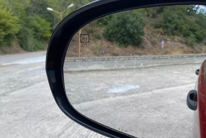 Auto in Vendita a Tirana, Dodge, 2007 gasoline-gas,Kambio Automatik Pagamento 3,900  Euro.