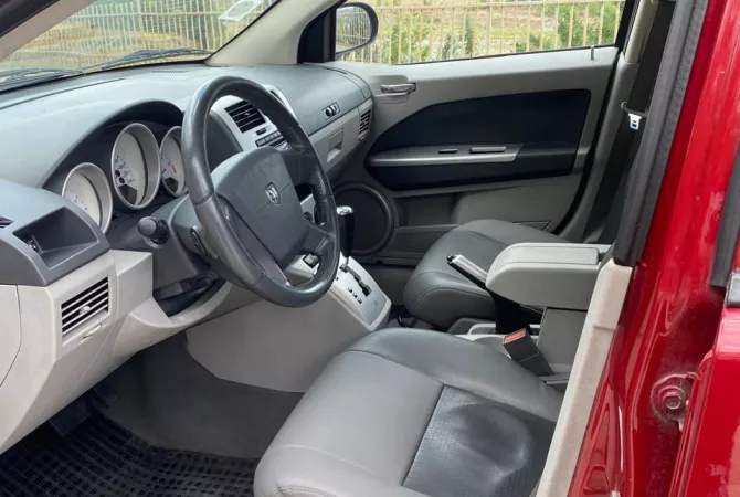 Auto in Vendita a Tirana, Dodge, 2007 gasoline-gas,Kambio Automatik Pagamento 3,900  Euro.