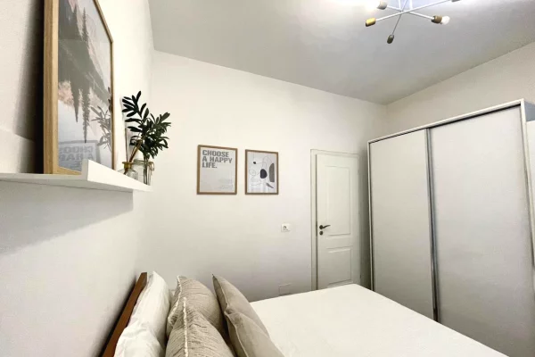 Shtepi me qera Apartament ne Tirane, 1+1, Mobilimi E mobiluar, Pagesa 45,000  Leke.