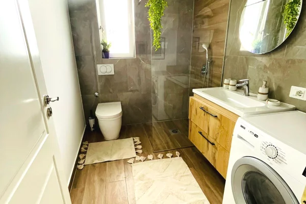 Shtepi me qera Apartament ne Tirane, 1+1, Mobilimi E mobiluar, Pagesa 45,000  Leke.
