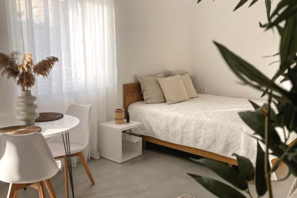 40000 Lek -Modern Studio for rent at Ramazan Bogdani only 1.6 km from centre