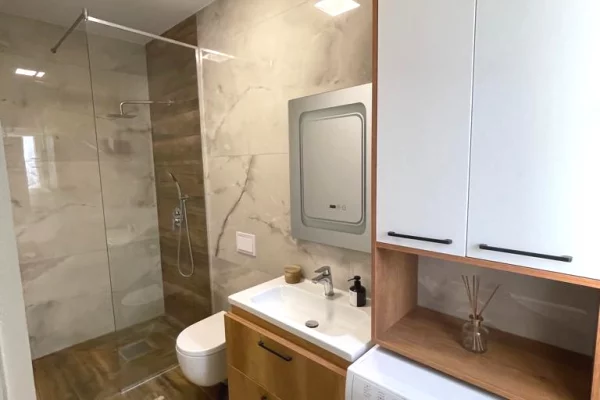 Shtepi me qera Shtepi Private ne Tirane, Garsoniere, Mobilimi E mobiluar, Pagesa 40,000  Leke.