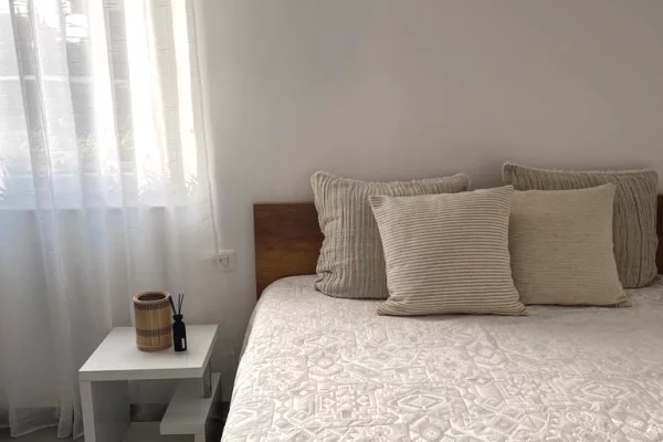 Shtepi me qera Shtepi Private ne Tirane, Garsoniere, Mobilimi E mobiluar, Pagesa 40,000  Leke.