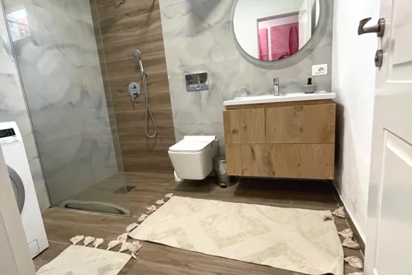 Shtepi me qera Apartament ne Tirane, Garsoniere, Mobilimi E mobiluar, Pagesa 41,000  Leke.