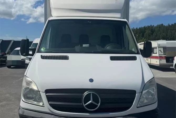 Auto in Vendita a Prizren, Mercedes-Benz, 2008 Diesel,Kambio Manual Pagamento 12,000  Euro.