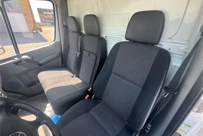 Auto in Vendita a Prizren, Mercedes-Benz, 2008 Diesel,Kambio Manual Pagamento 12,000  Euro.