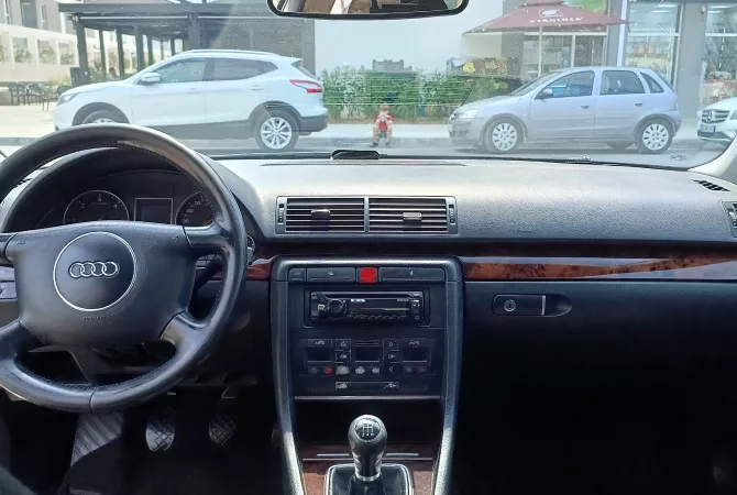 Auto in Vendita a Tirana, Audi, 2001 Diesel,Kambio Manual Pagamento 2,200  Euro.