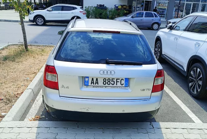 Auto in Vendita a Tirana, Audi, 2001 Diesel,Kambio Manual Pagamento 2,200  Euro.