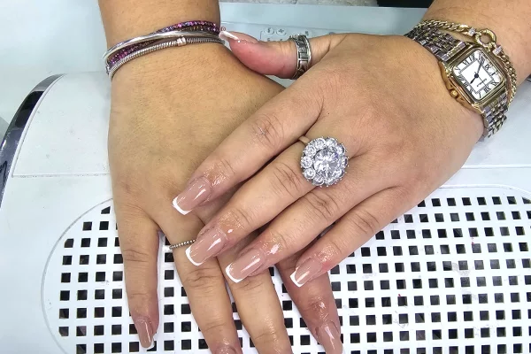 KERKIM PUNE ESTETISTE THONJSH