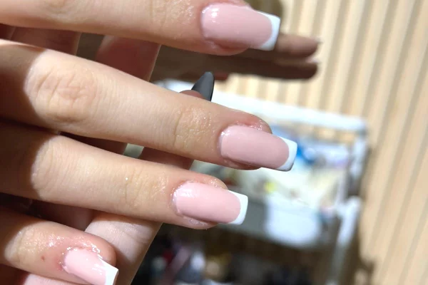 KERKIM PUNE ESTETISTE THONJSH